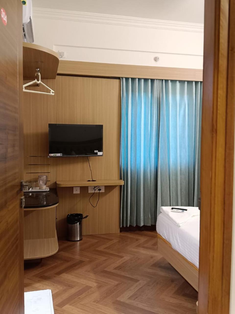 Krishna Inn Бенґалуру Екстер'єр фото
